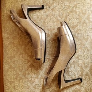 Lifestride flex open toe gold slingback heels 8.5